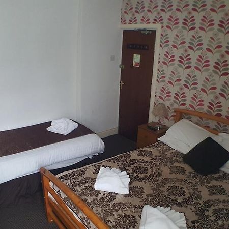 The Manuela Rose Bed & Breakfast Blackpool Exterior photo